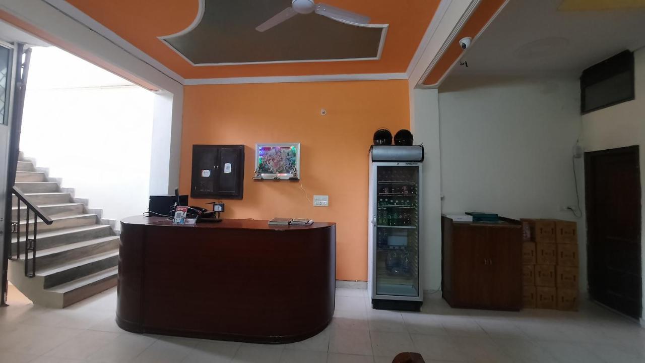 Hotel Holiday Inn Paradise Csandígarh Kültér fotó
